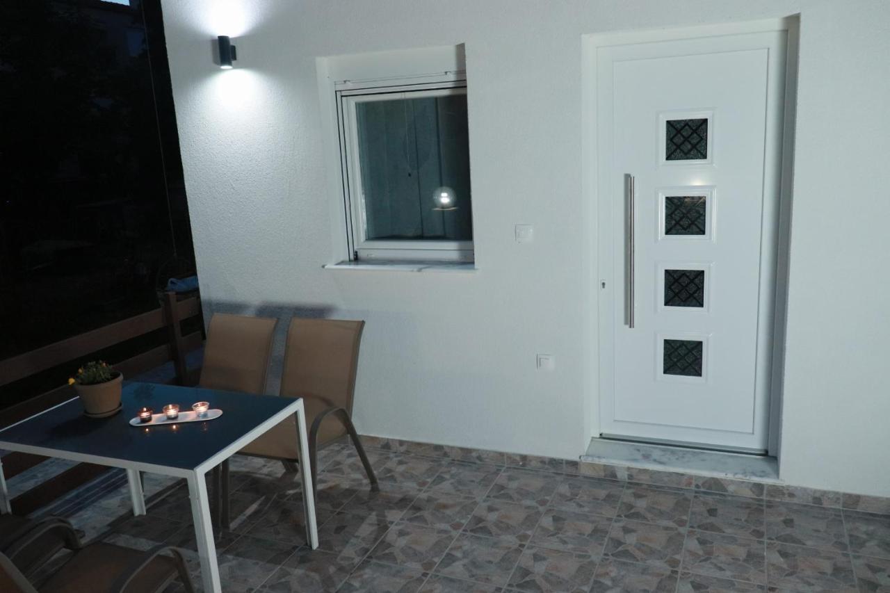 Filippou Luxury Apartments Flogita Extérieur photo